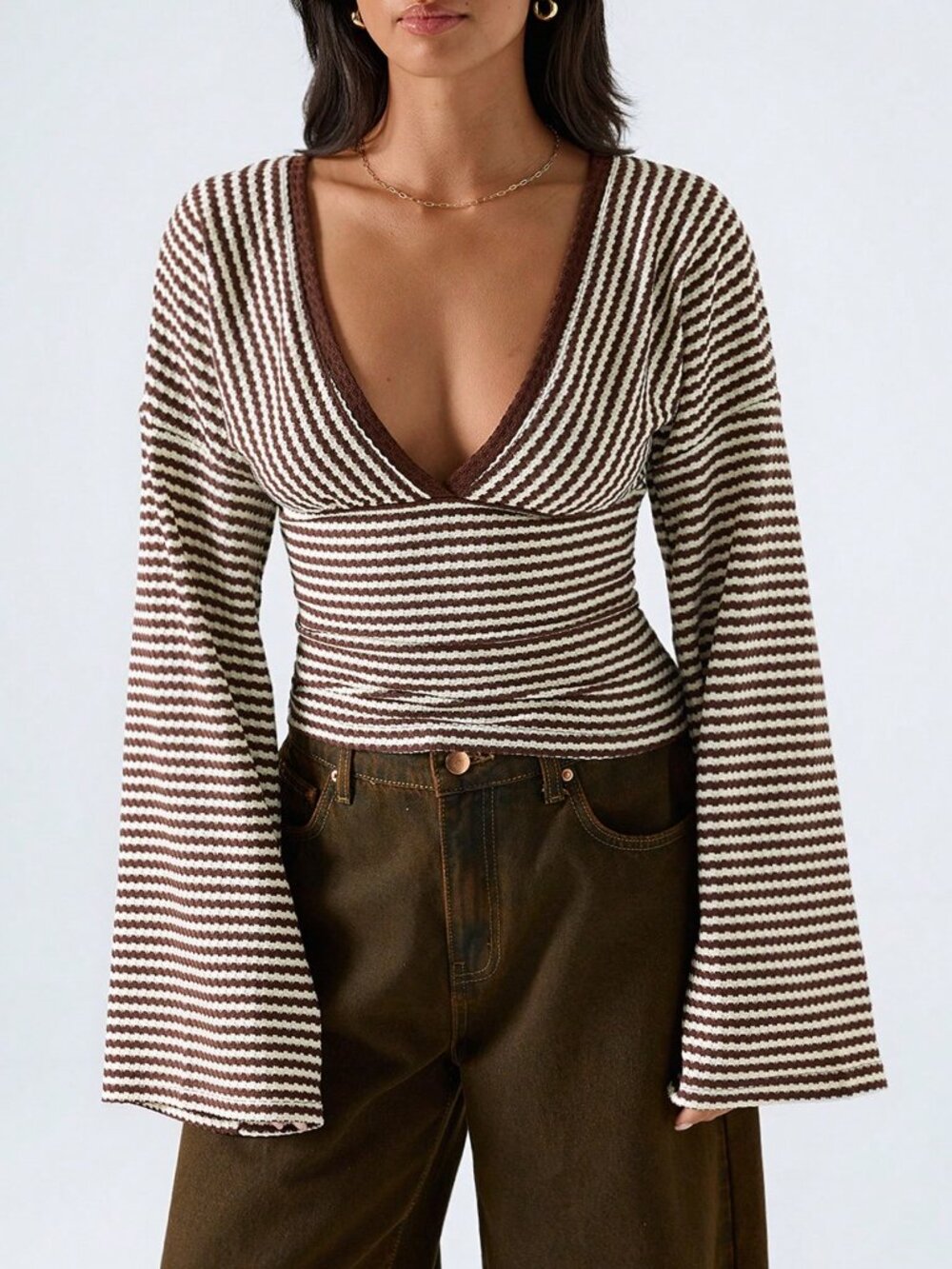 Multicolor Casual Women's Regular Deep V-Neck Striped Flare Sleeve Fitted Top - Picture 3 of 6